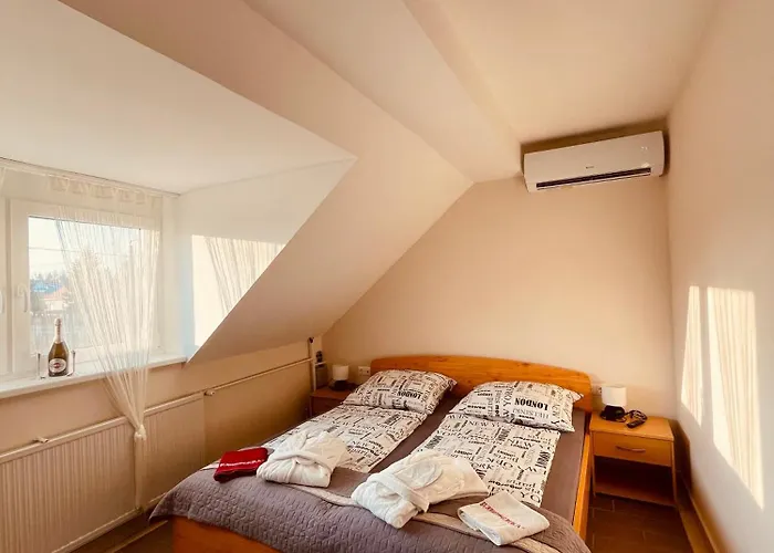 Piroschka Vendeghaz בית הארחה 4*